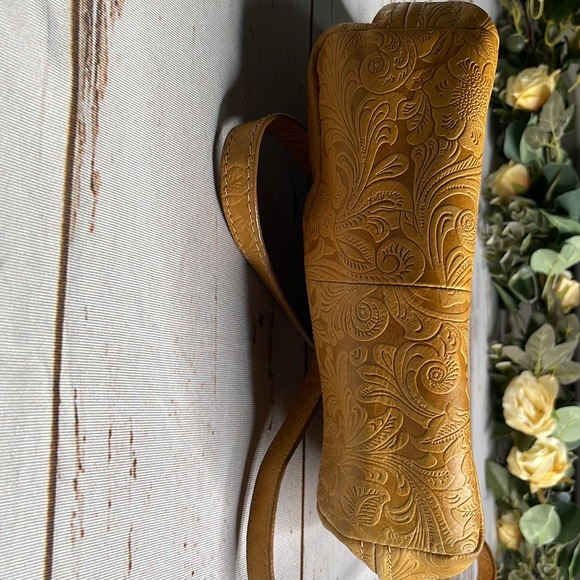 Steven by Steve Madden Women's Faux Leather Paisley Printed Purse - Picture 5 of 5